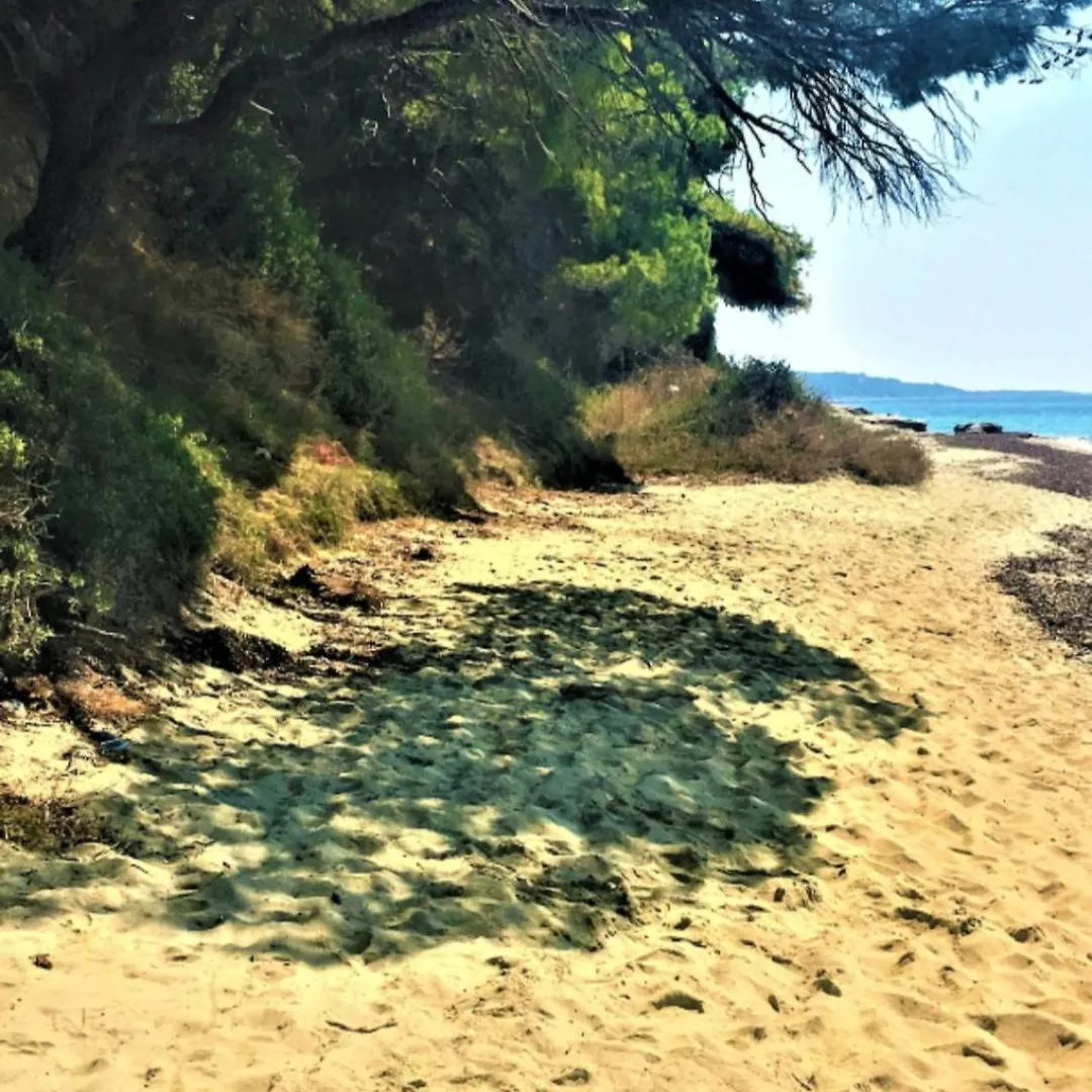Vila Eleor Siviri